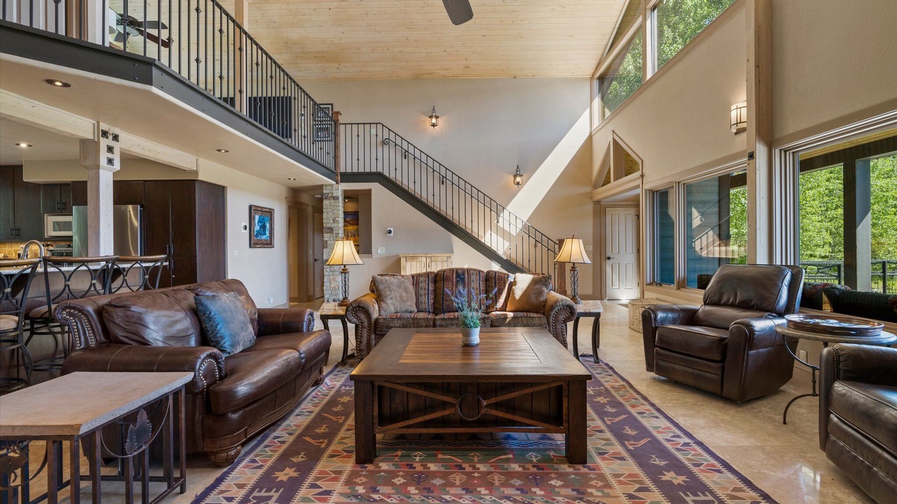 Photo of Livingroom in Purgatory