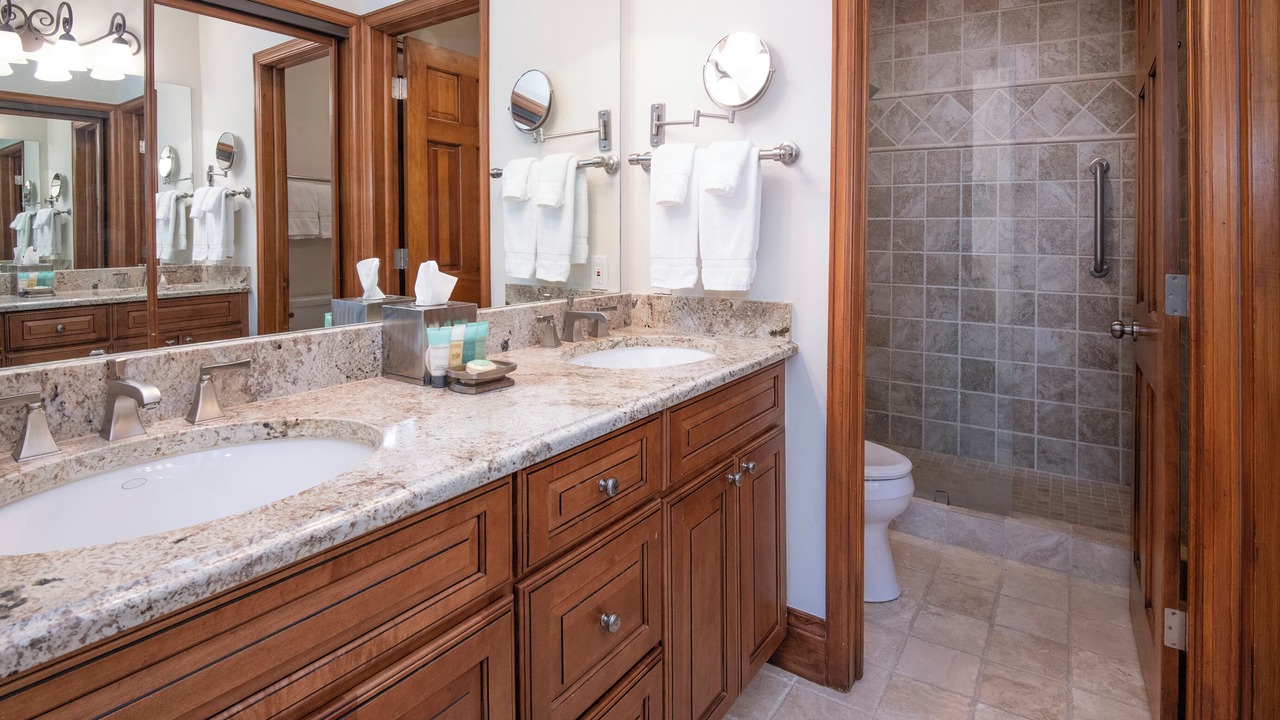 Photo of Bathroom in Highlands Townhomes