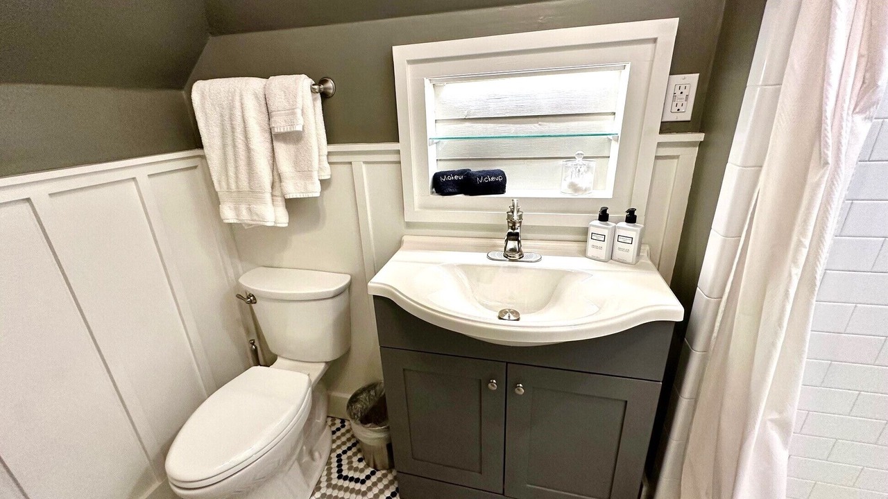 Photo of Bathroom in Canon City
