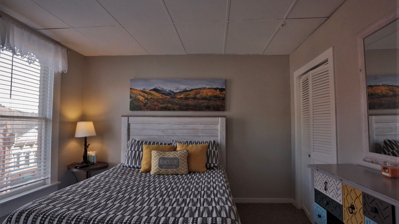 Photo of Bedroom in Manitou Springs