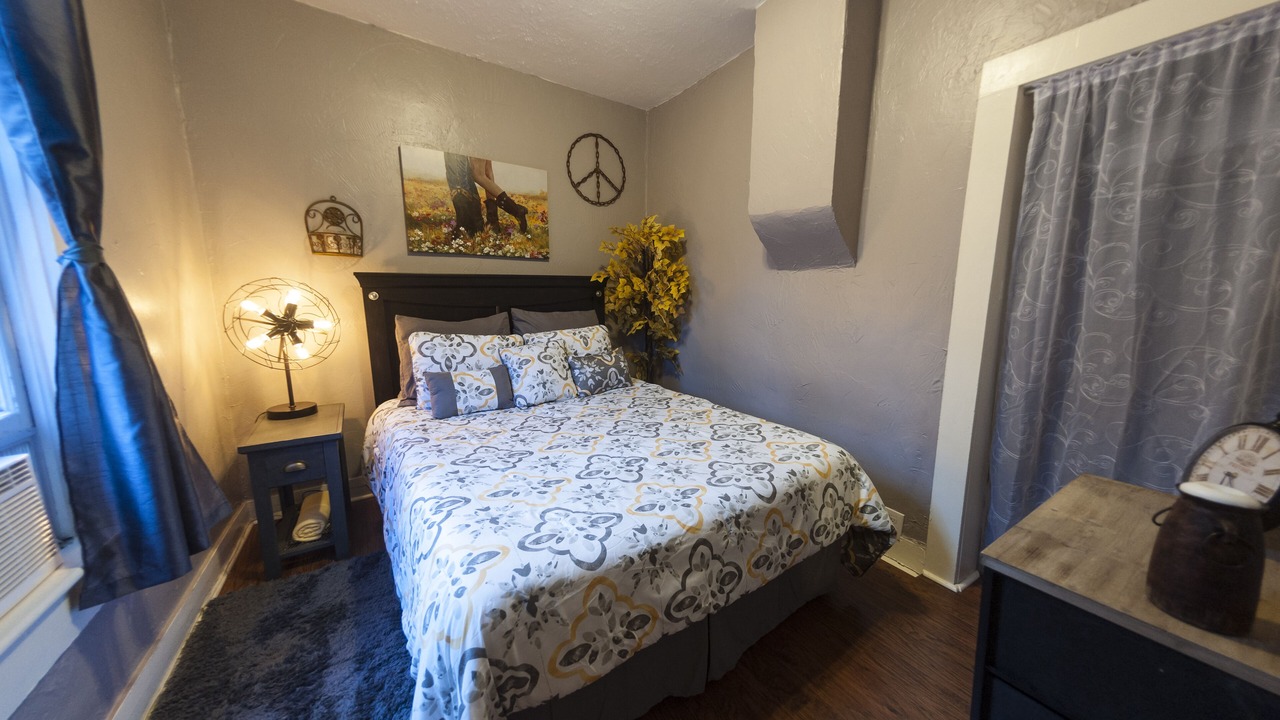 Photo of Bedroom in Manitou Springs