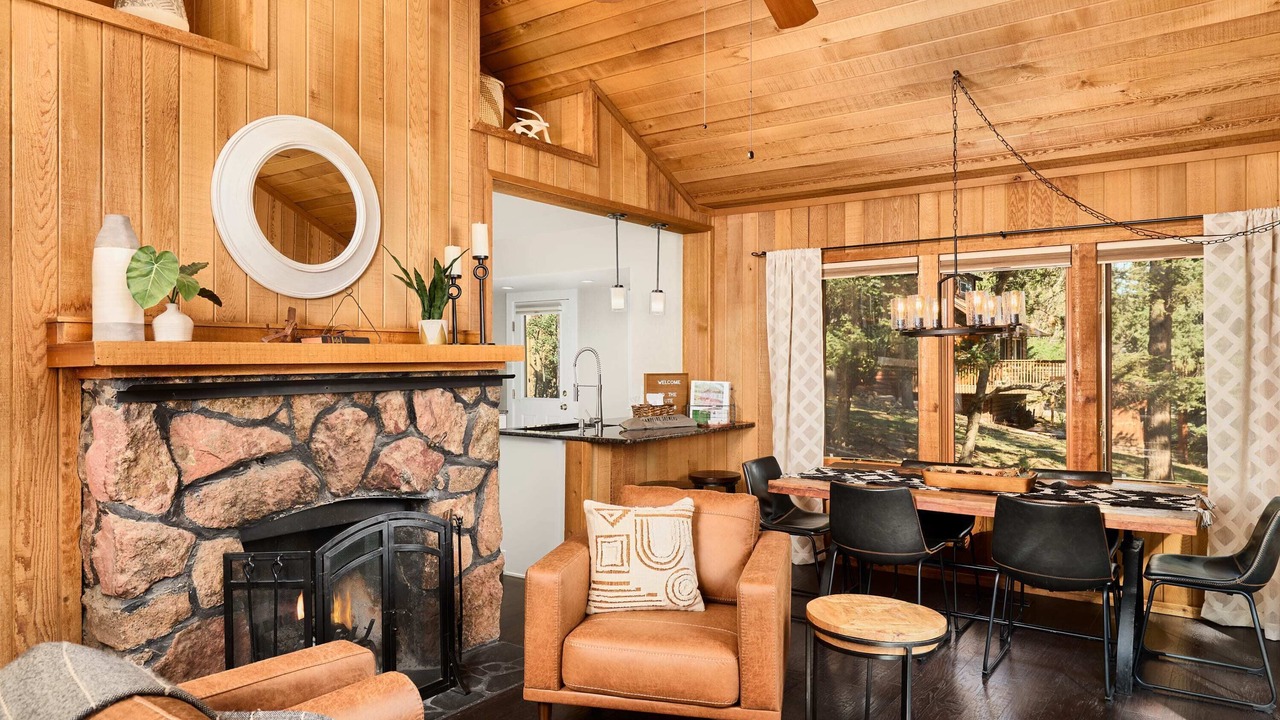 Photo of Livingroom in Cascade-Chipita Park