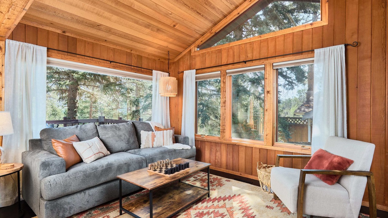 Photo of Livingroom in Cascade-Chipita Park