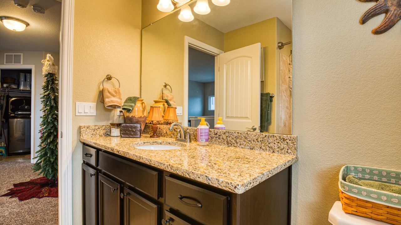 Photo of Bathroom in Elbert