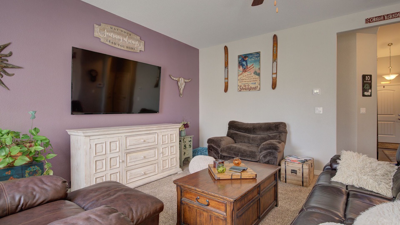 Photo of Livingroom in Elbert