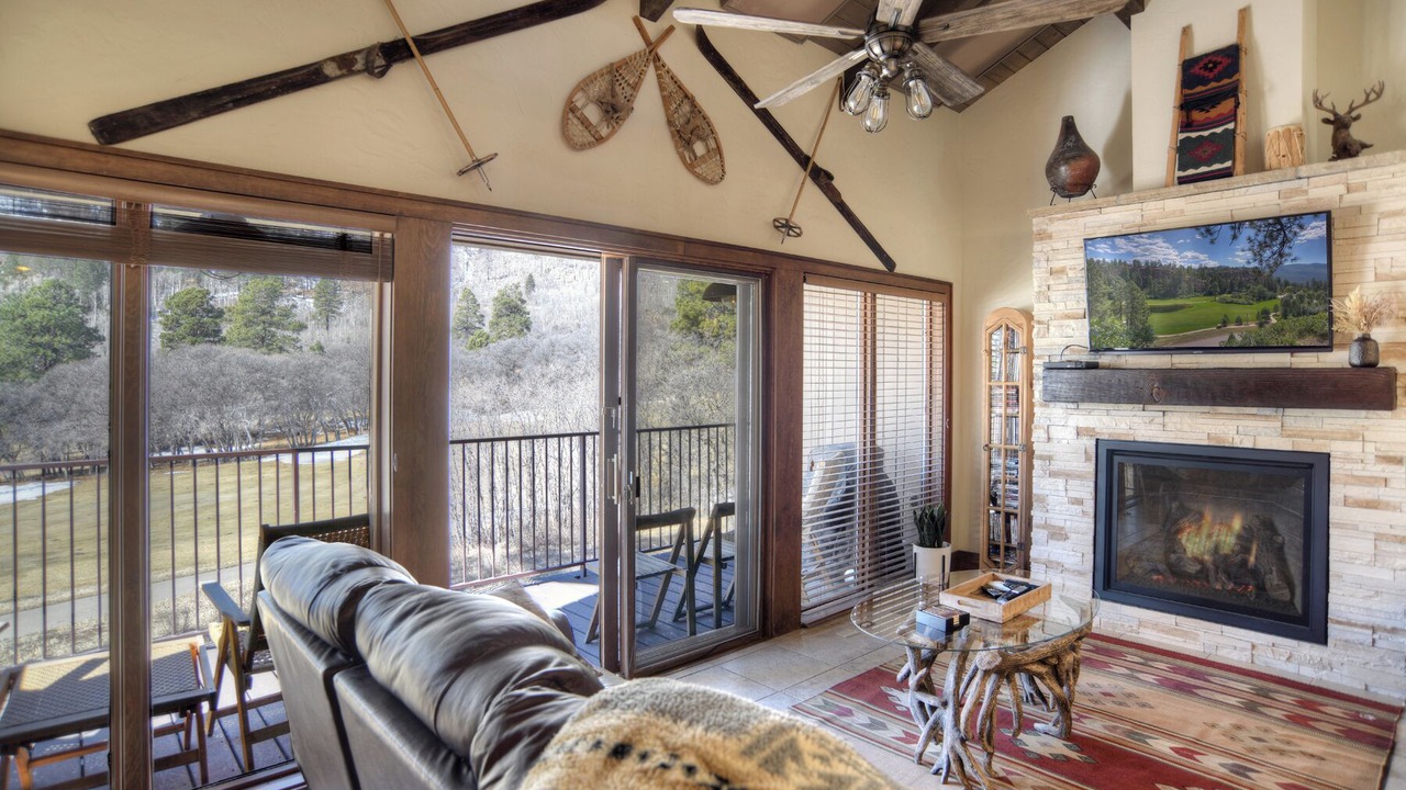 Photo of Livingroom in Purgatory