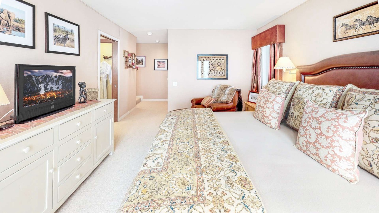 Photo of Bedroom in Snowmass Village