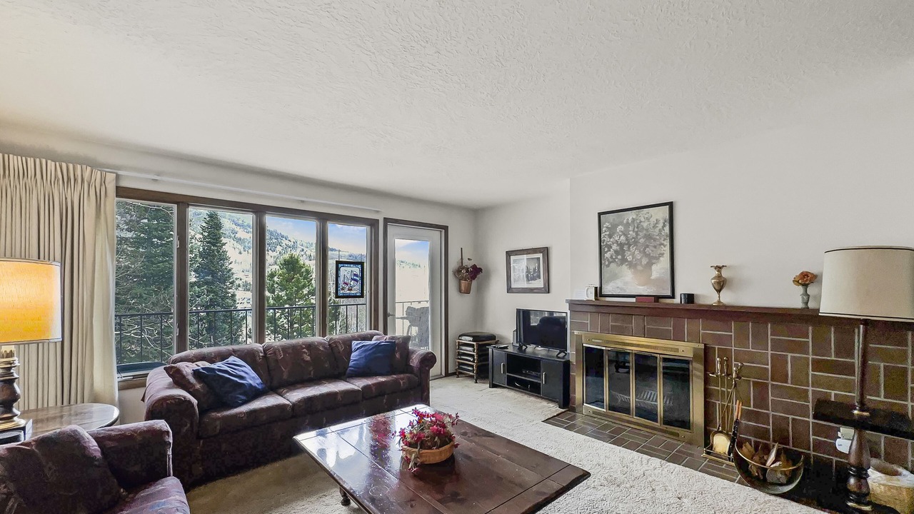 Photo of Livingroom in Dillon