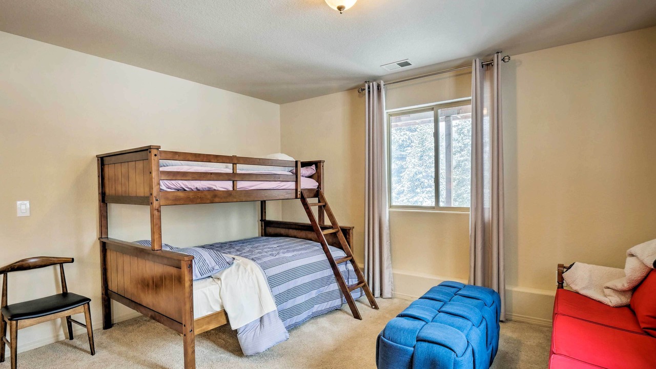 Photo of Bedroom in Alma
