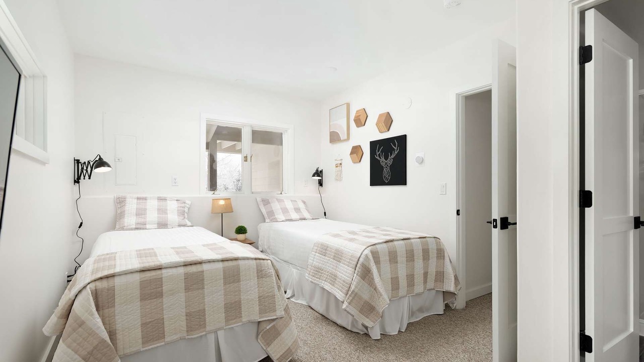 Photo of Bedroom in Snowmass Village