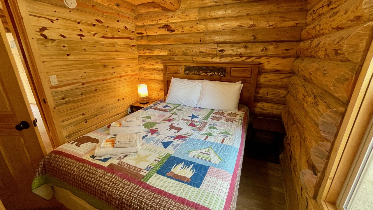 Photo of Bedroom in Coaldale