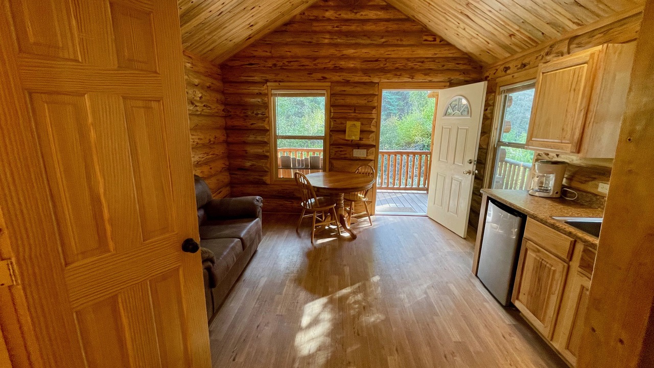Photo of Livingroom in Coaldale