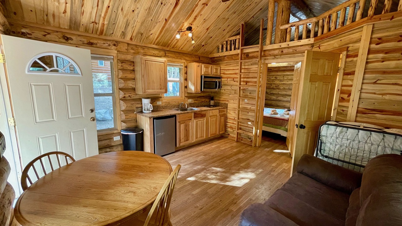 Photo of Livingroom in Coaldale