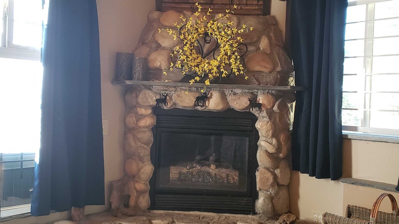 Photo of Livingroom in Saint Mary's