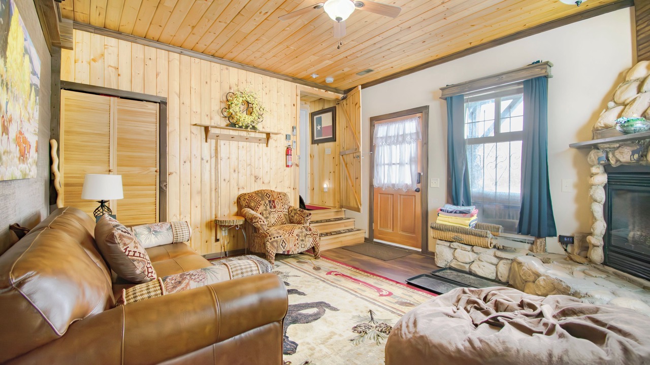 Photo of Livingroom in Saint Mary's