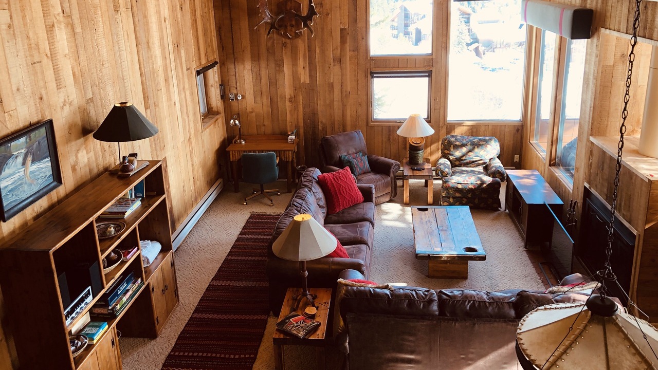 Photo of Livingroom in Four O'Clock