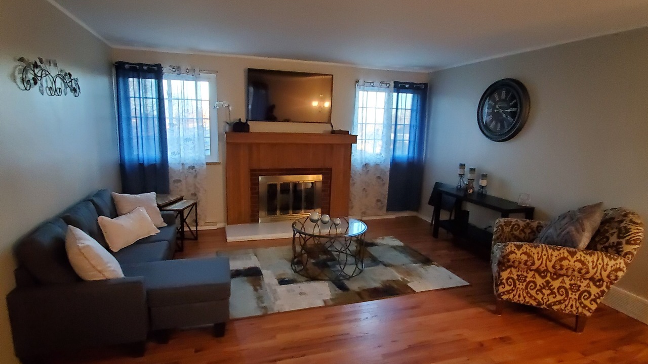 Photo of Livingroom in Lakewood