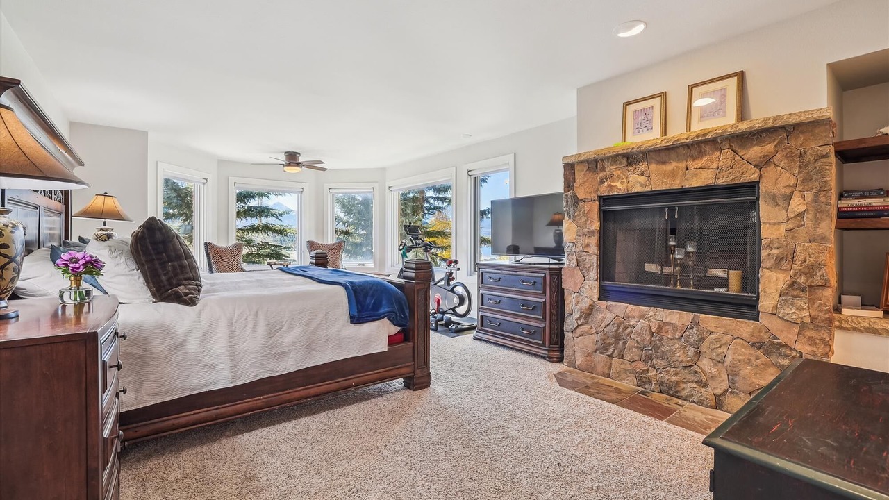 Photo of Bedroom in Corinthian Hills