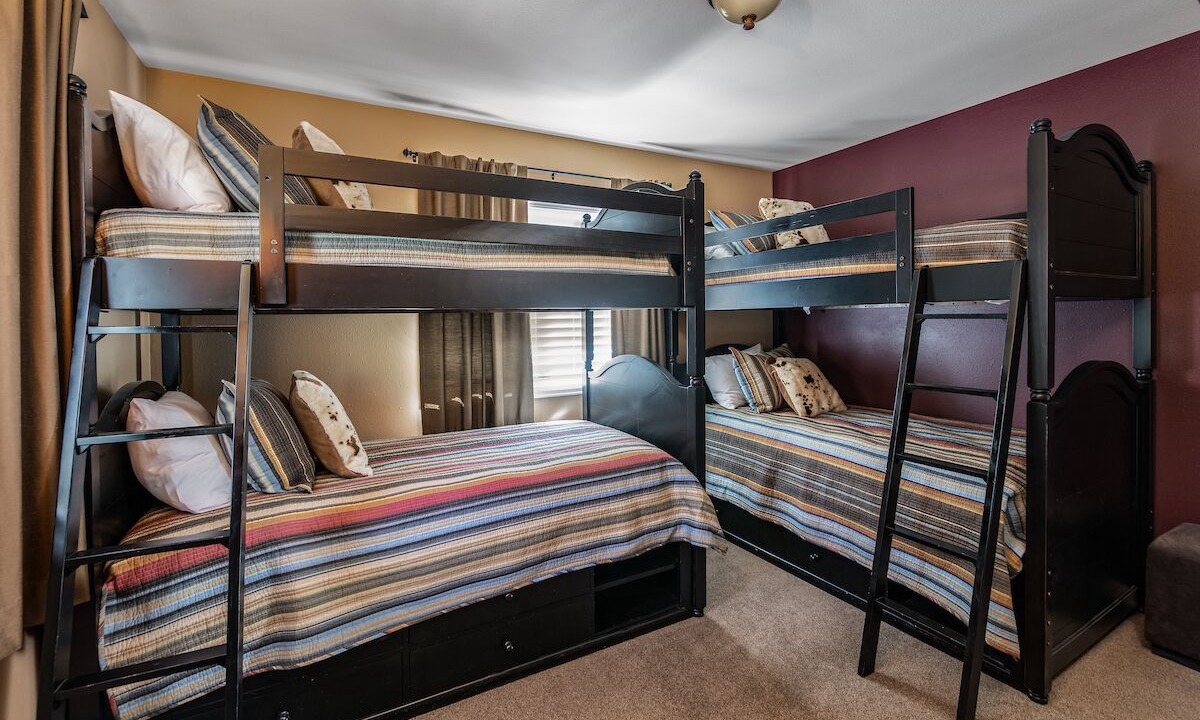 Photo of Bedroom in Forest Hills