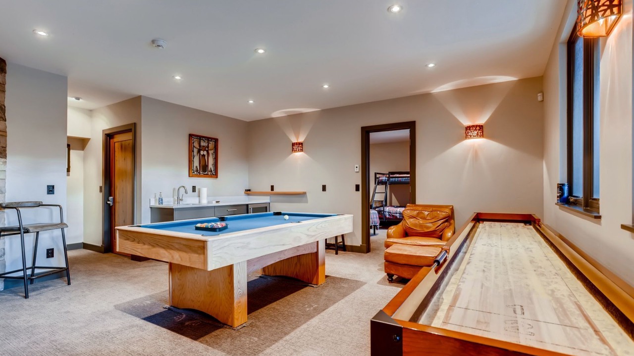 Photo of Bedroom in Forest Hills
