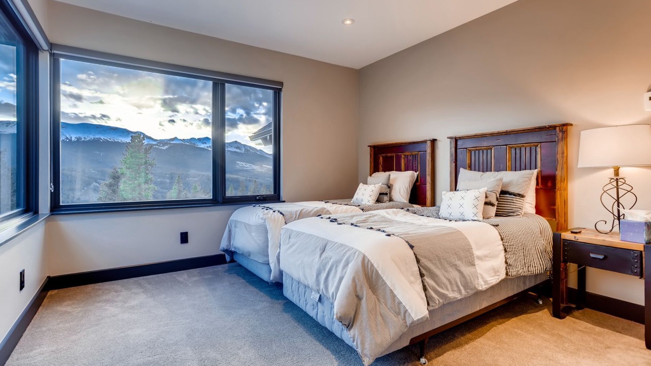 Photo of Bedroom in Forest Hills
