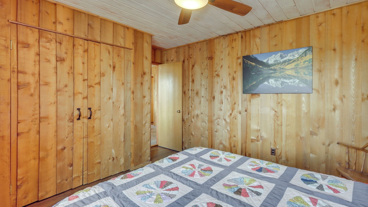 Photo of Bedroom in Winter Park Highlands