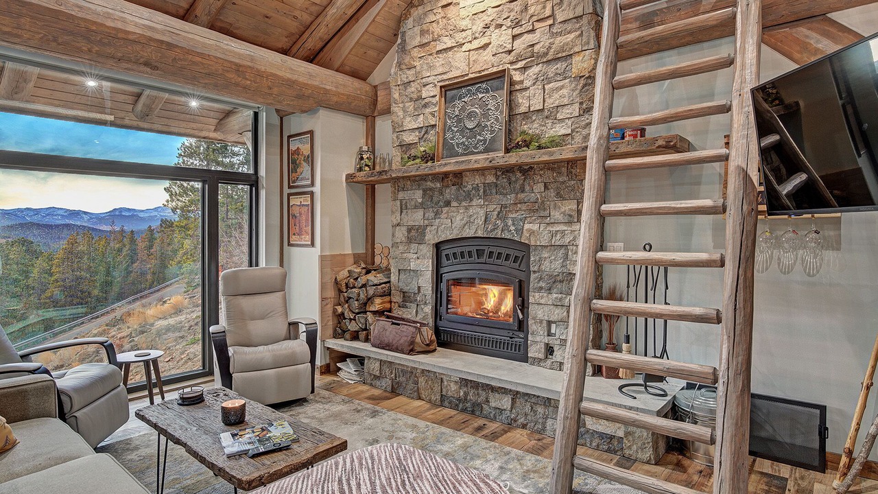 Photo of Livingroom in Coal Creek