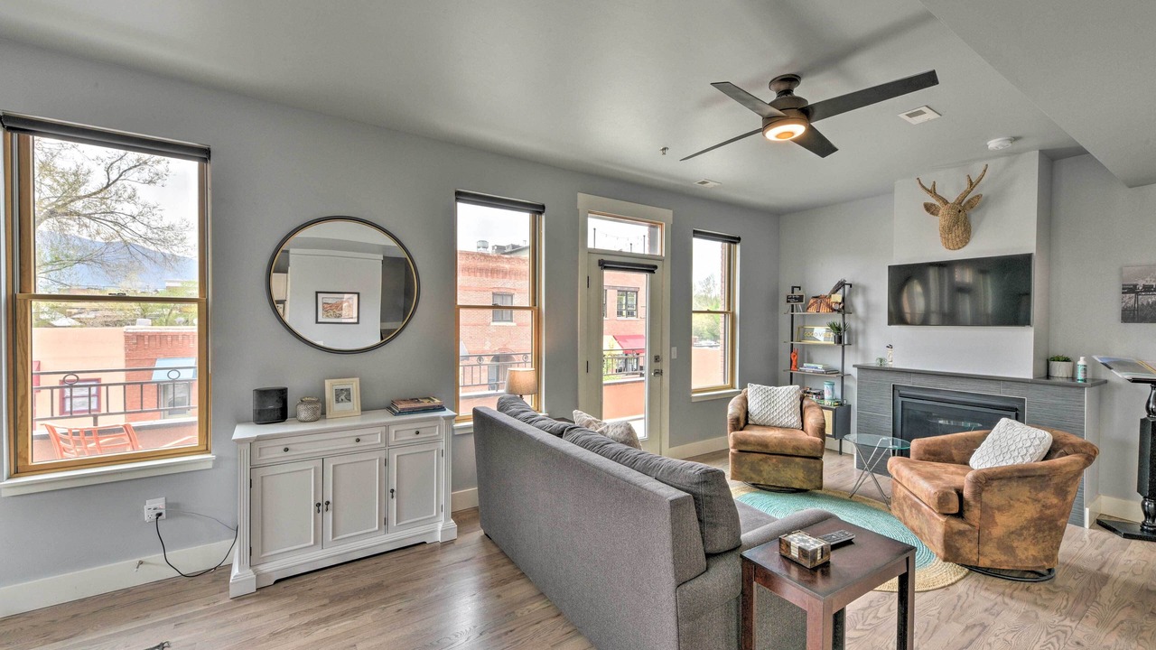 Photo of Livingroom in Salida