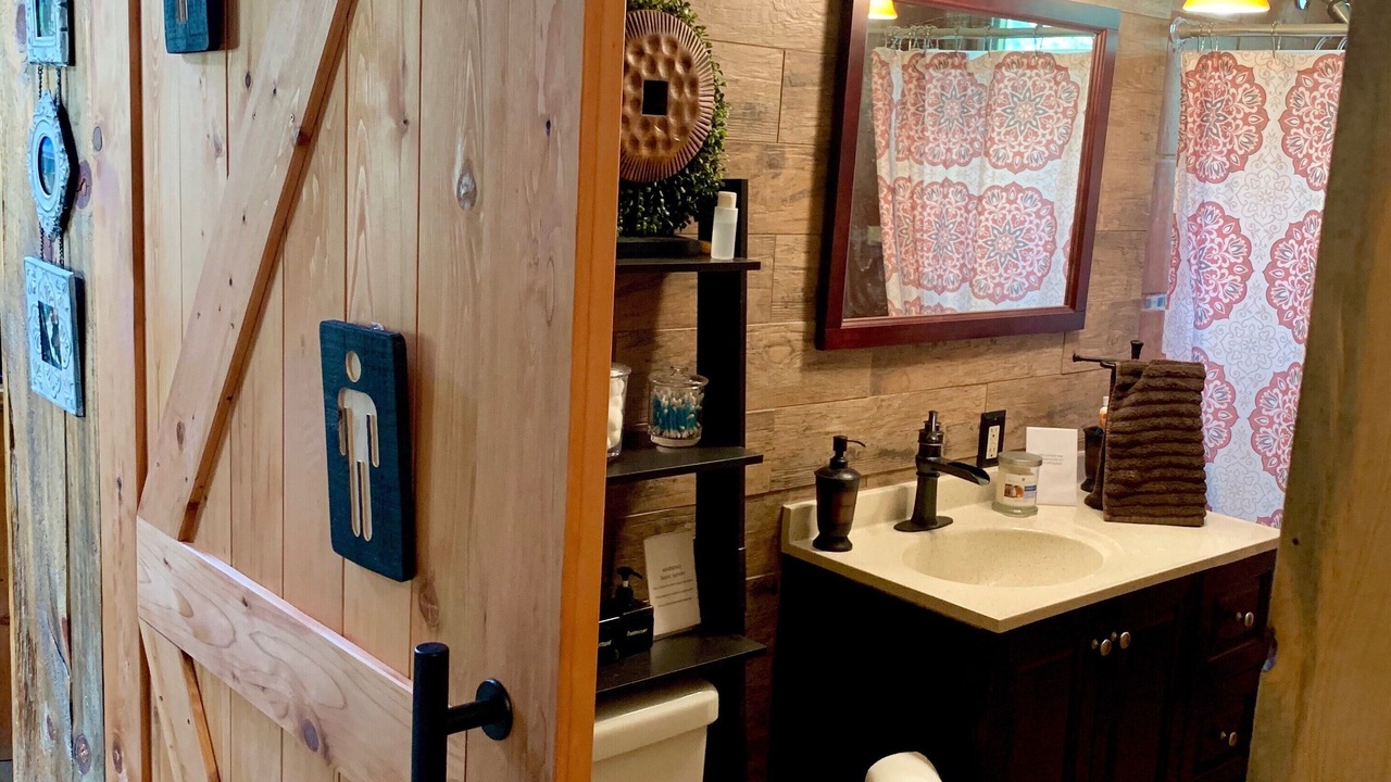 Photo of Bathroom in Westcliffe