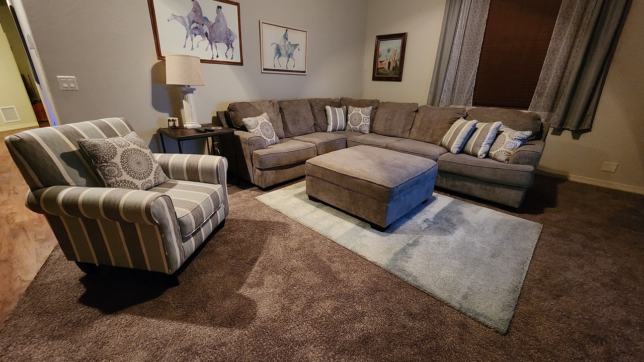 Photo of Livingroom in Fruitvale