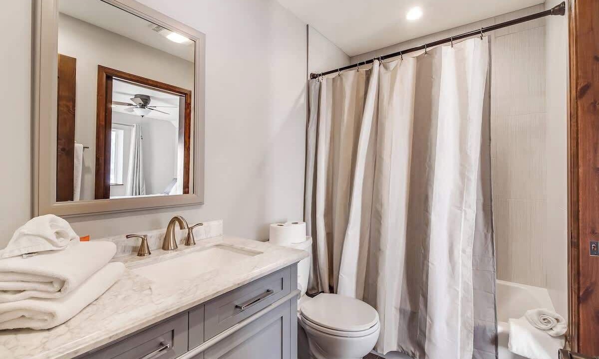 Photo of Bathroom in Frisco