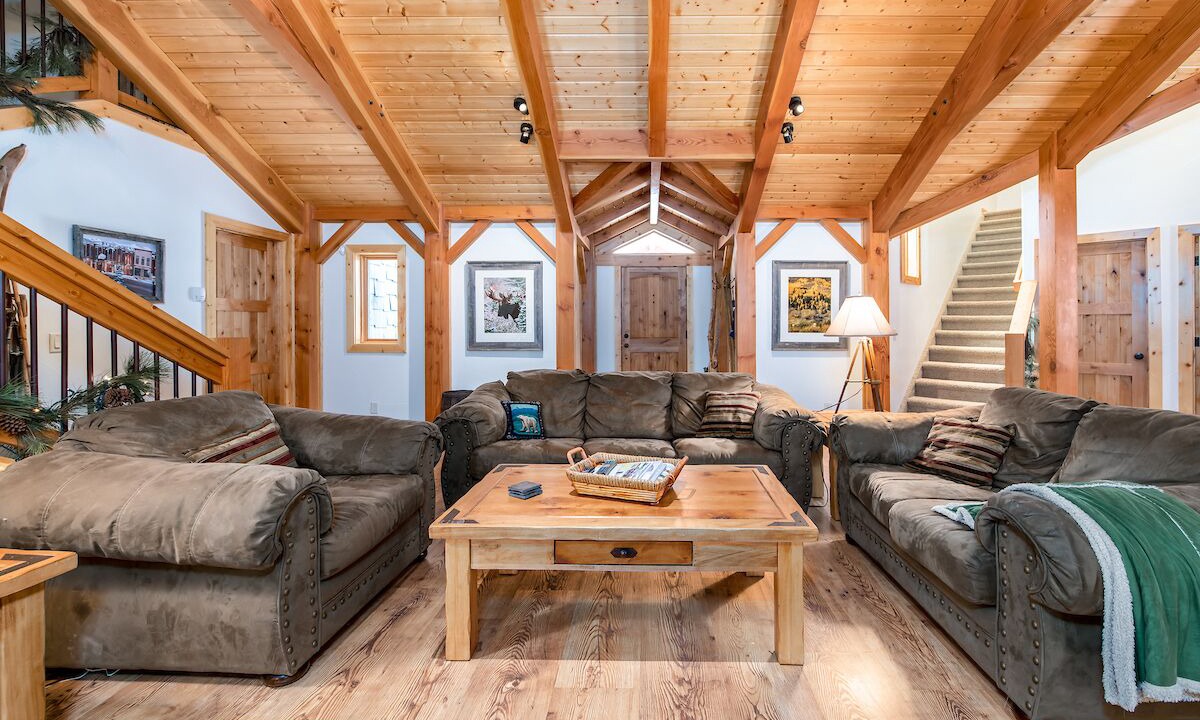 Photo of Livingroom in Blue River