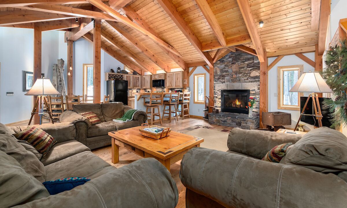 Photo of Livingroom in Blue River