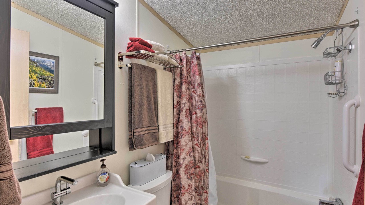 Photo of Bathroom in Park County