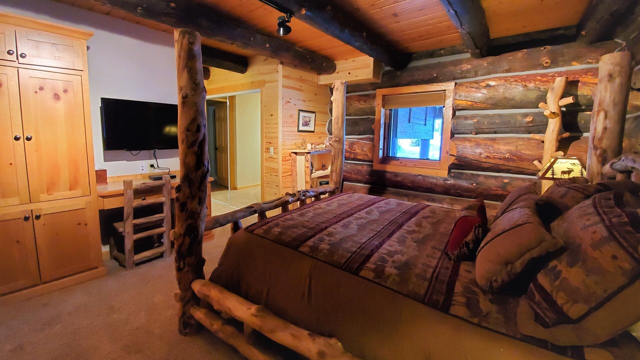 Photo of Bedroom in Granby