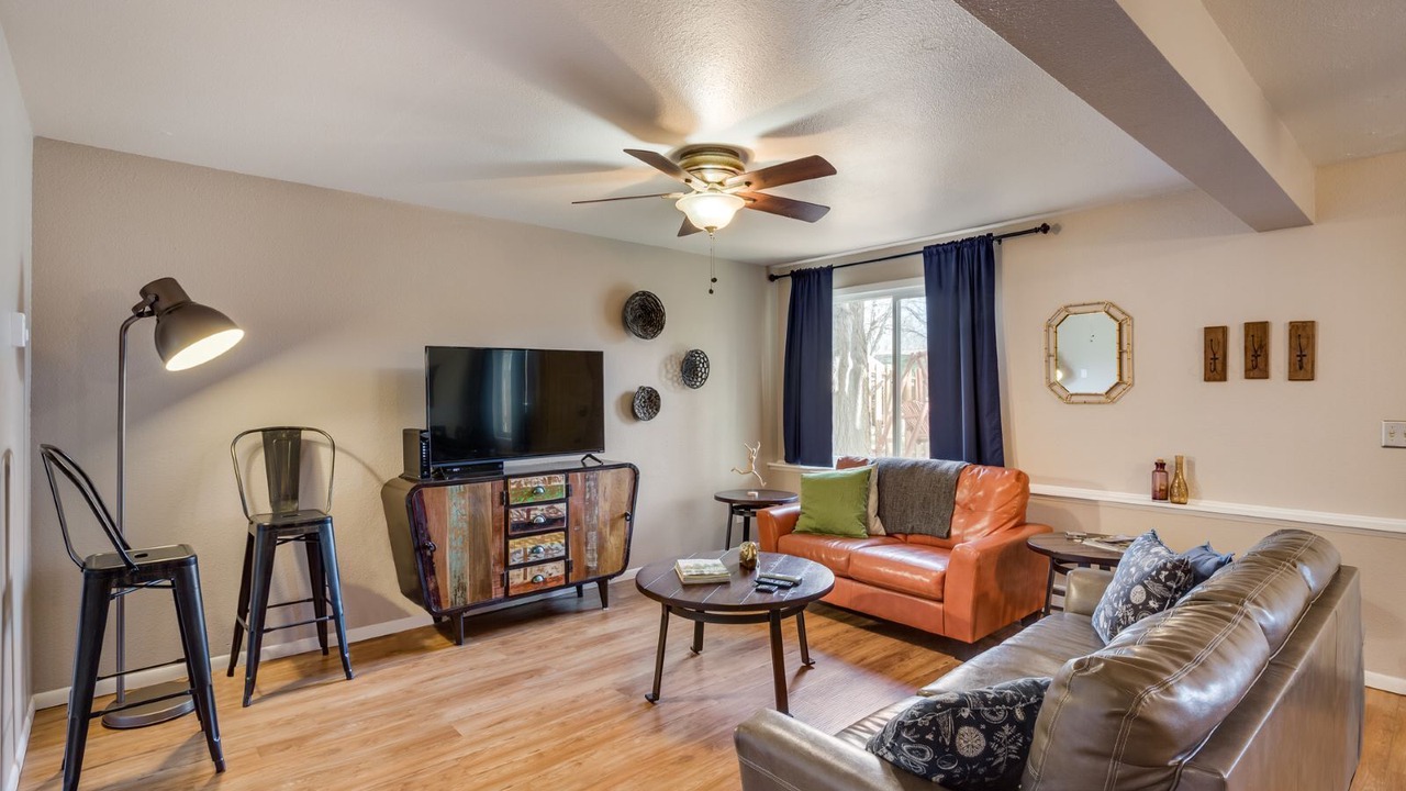 Photo of Livingroom in Martinez Park