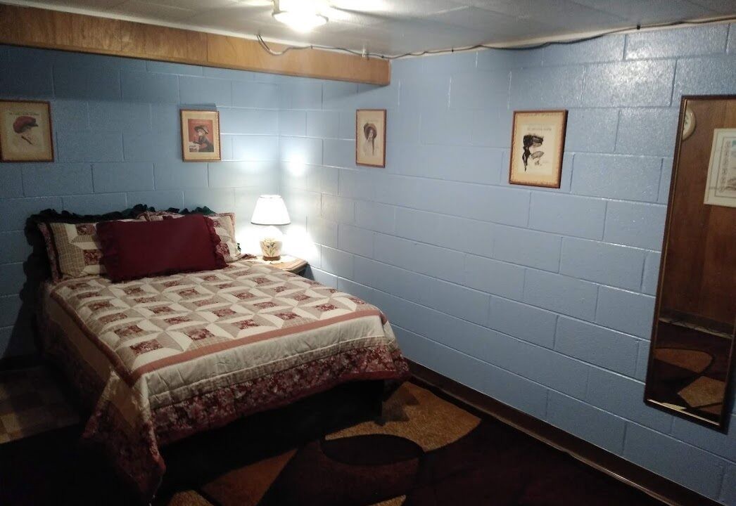 Photo of Bedroom in University Acres