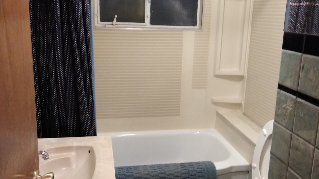 Photo of Bathroom in University Acres