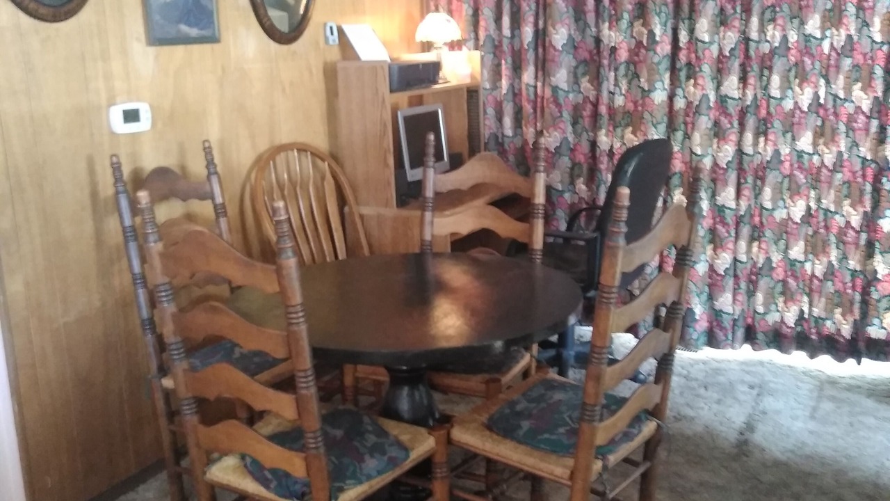Photo of Bedroom in University Acres