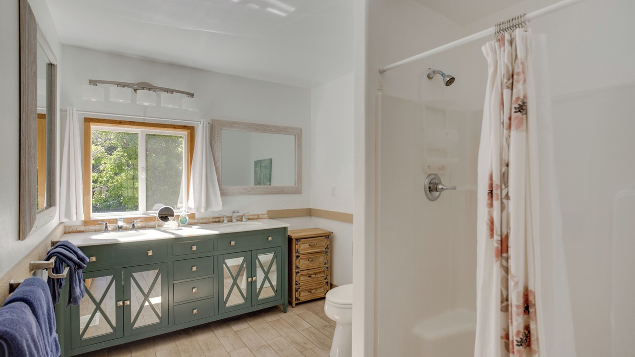 Photo of Bathroom in Ridgway