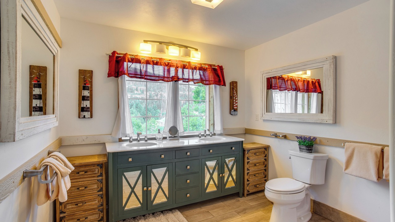 Photo of Bathroom in Ridgway