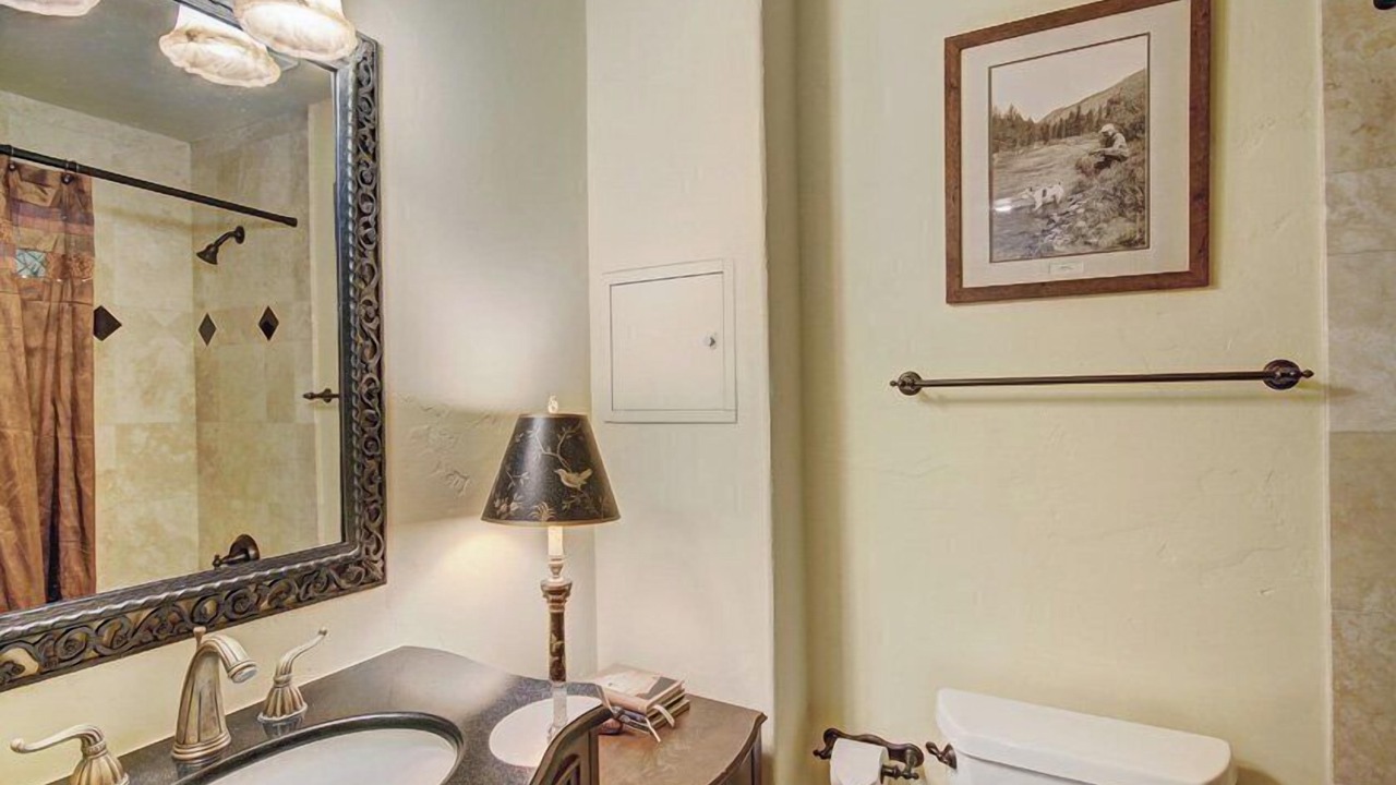 Photo of Bathroom in Edwards