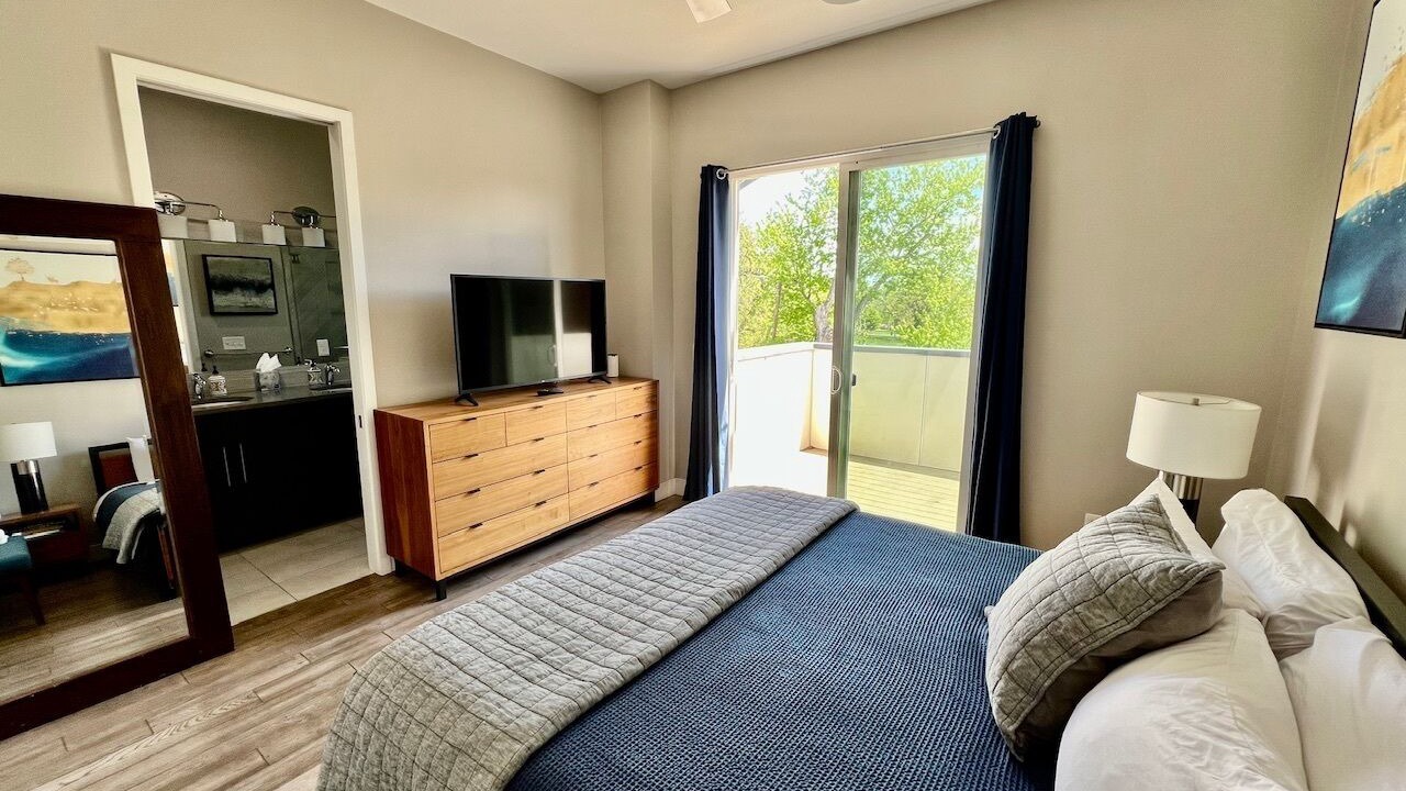 Photo of Bedroom in Jefferson Park