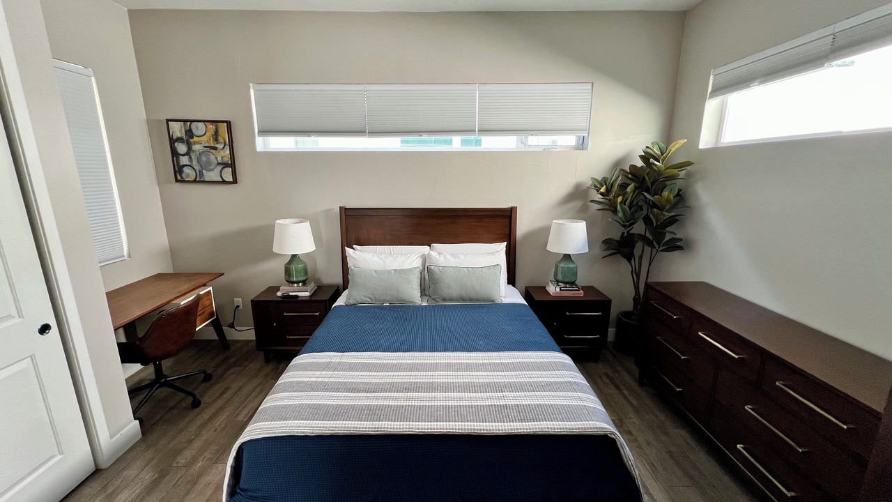 Photo of Bedroom in Jefferson Park