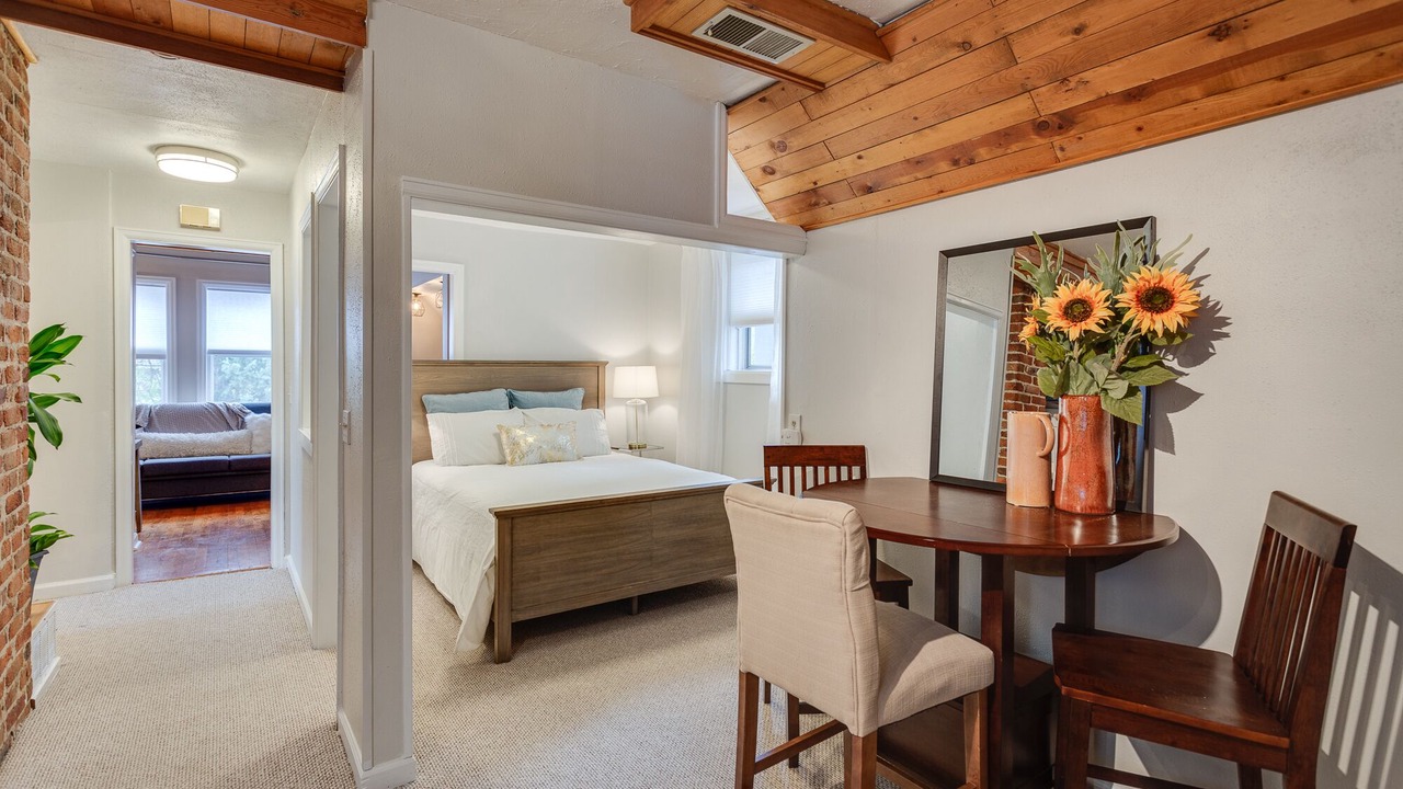 Photo of Bedroom in Sloan Lake