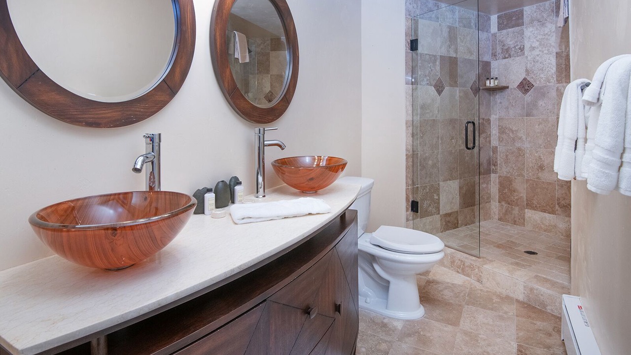 Photo of Bathroom in Highland Meadows