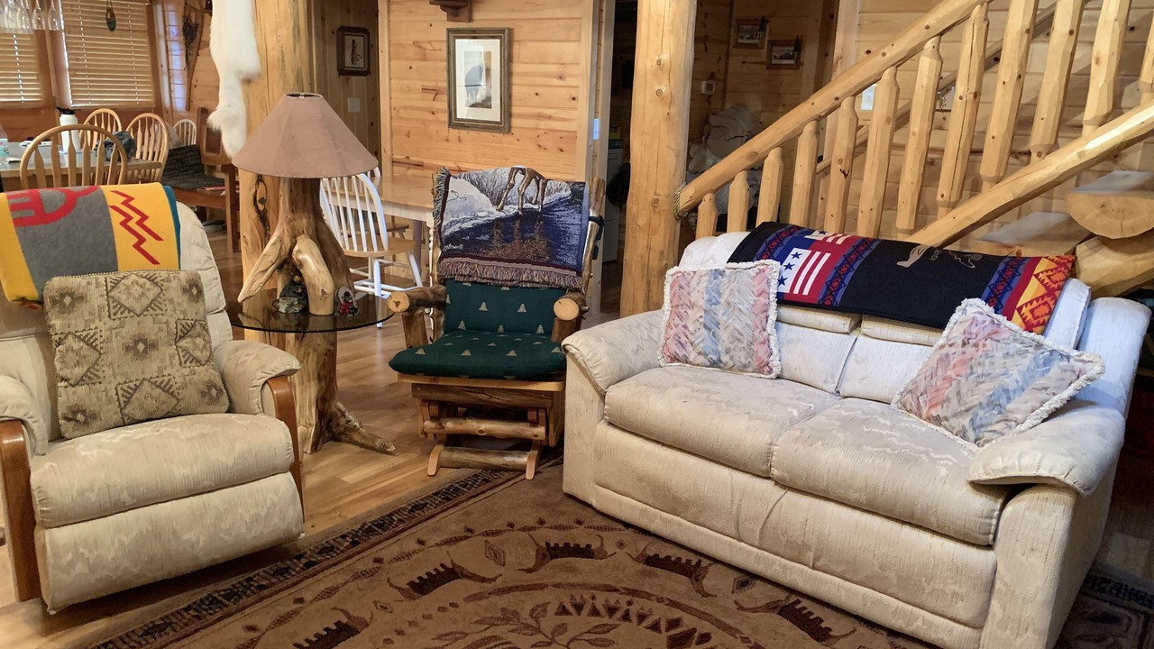 Photo of Livingroom in Michigan Hill