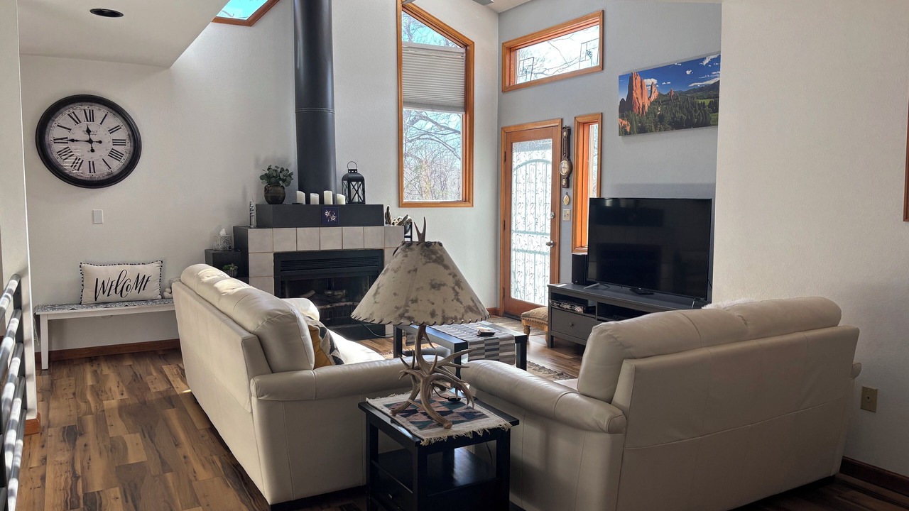 Photo of Livingroom in West Colorado Springs