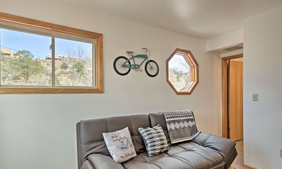 Photo of Livingroom in West Colorado Springs