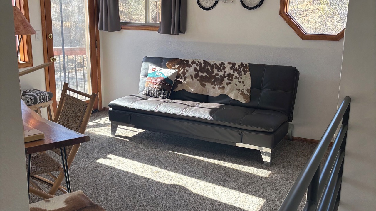 Photo of Livingroom in West Colorado Springs